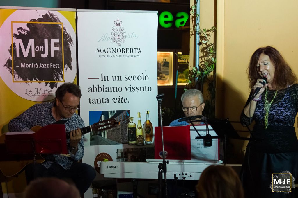 Maes Trio giovedì 13 luglio, alle ore 21